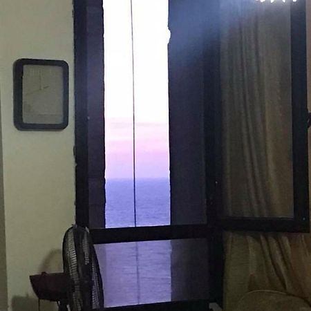 Cozy New 2 Bd Amazing Beach View Next To Hilton Hotel Family Only !العائلات فقط Александрія Екстер'єр фото