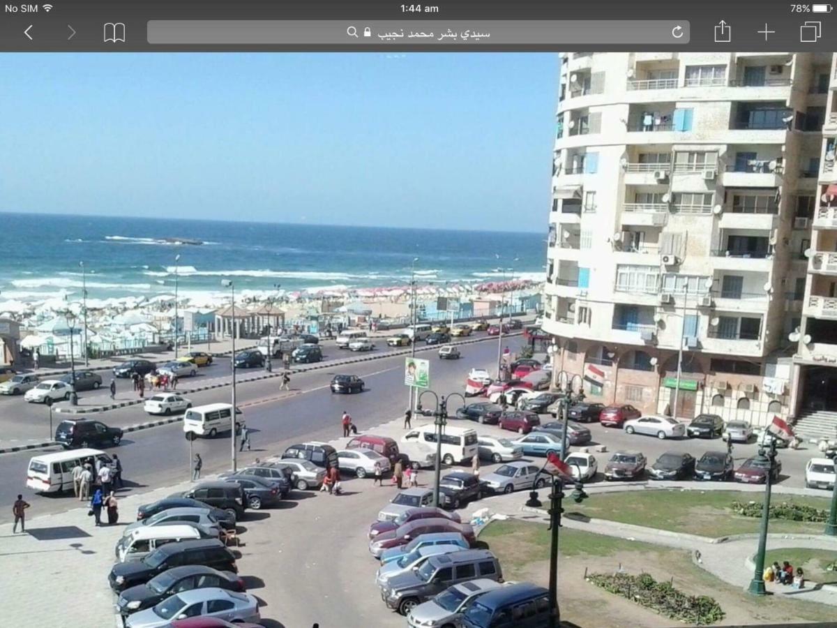 Cozy New 2 Bd Amazing Beach View Next To Hilton Hotel Family Only !العائلات فقط Александрія Екстер'єр фото